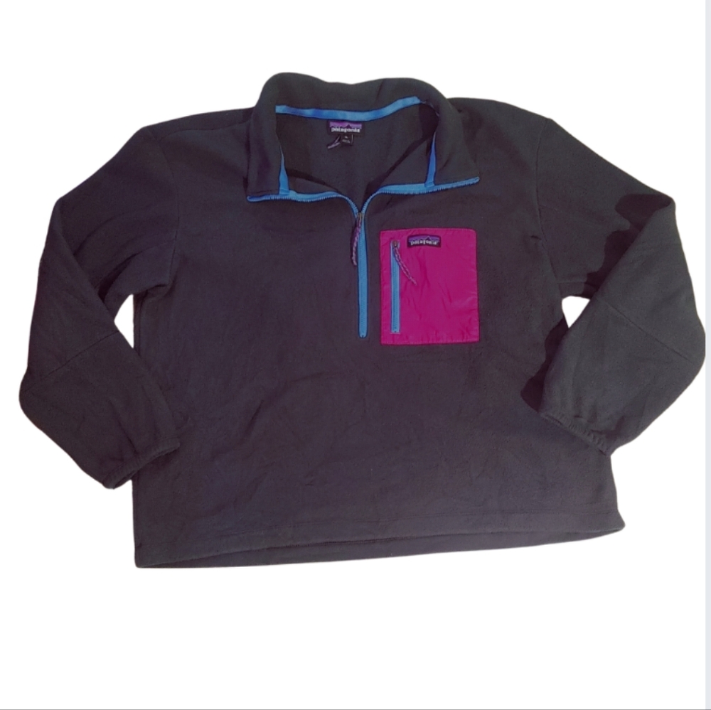 Patagonia Black and Pink Women's Sweater